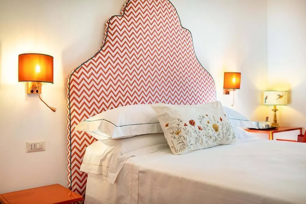 Apartment Riboty 10 Suites Rome Italy