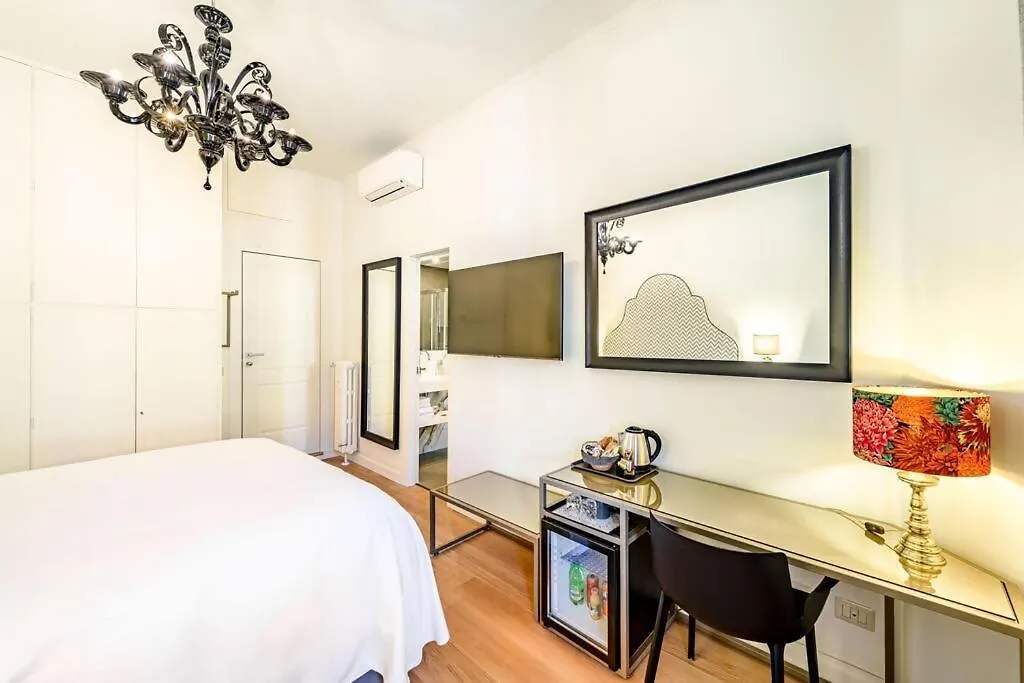 Riboty 10 Suites Rome Apartment